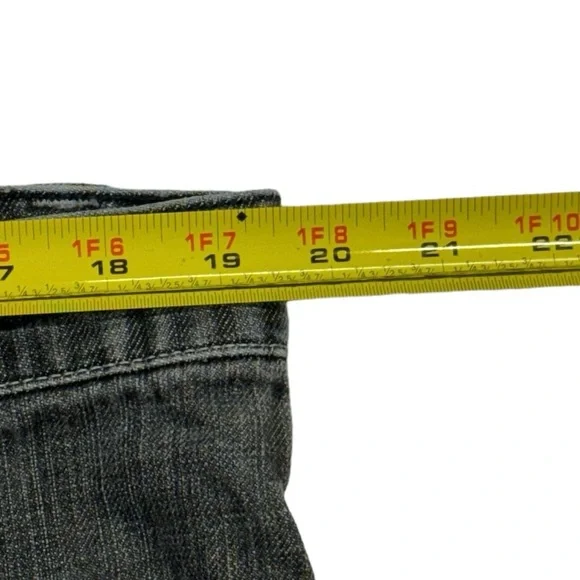 Rock & Republic size 40 waist black colored jeans great for any day wear.